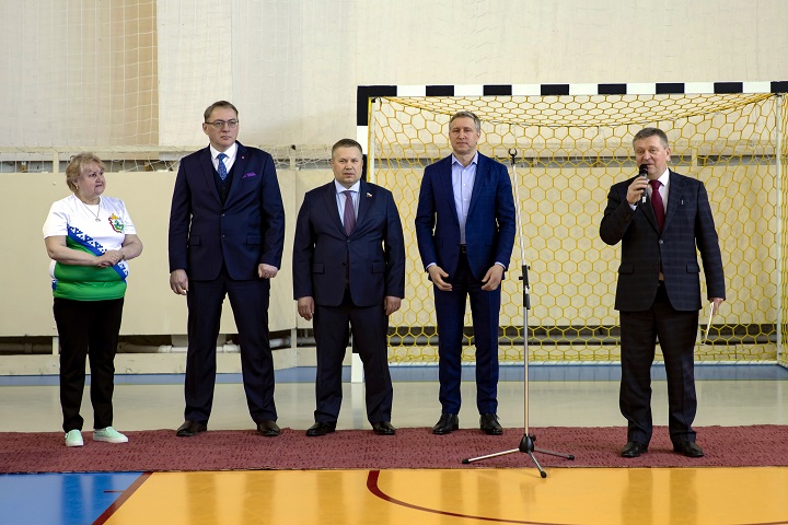 Лидер в.jpg Лидер в.jpg